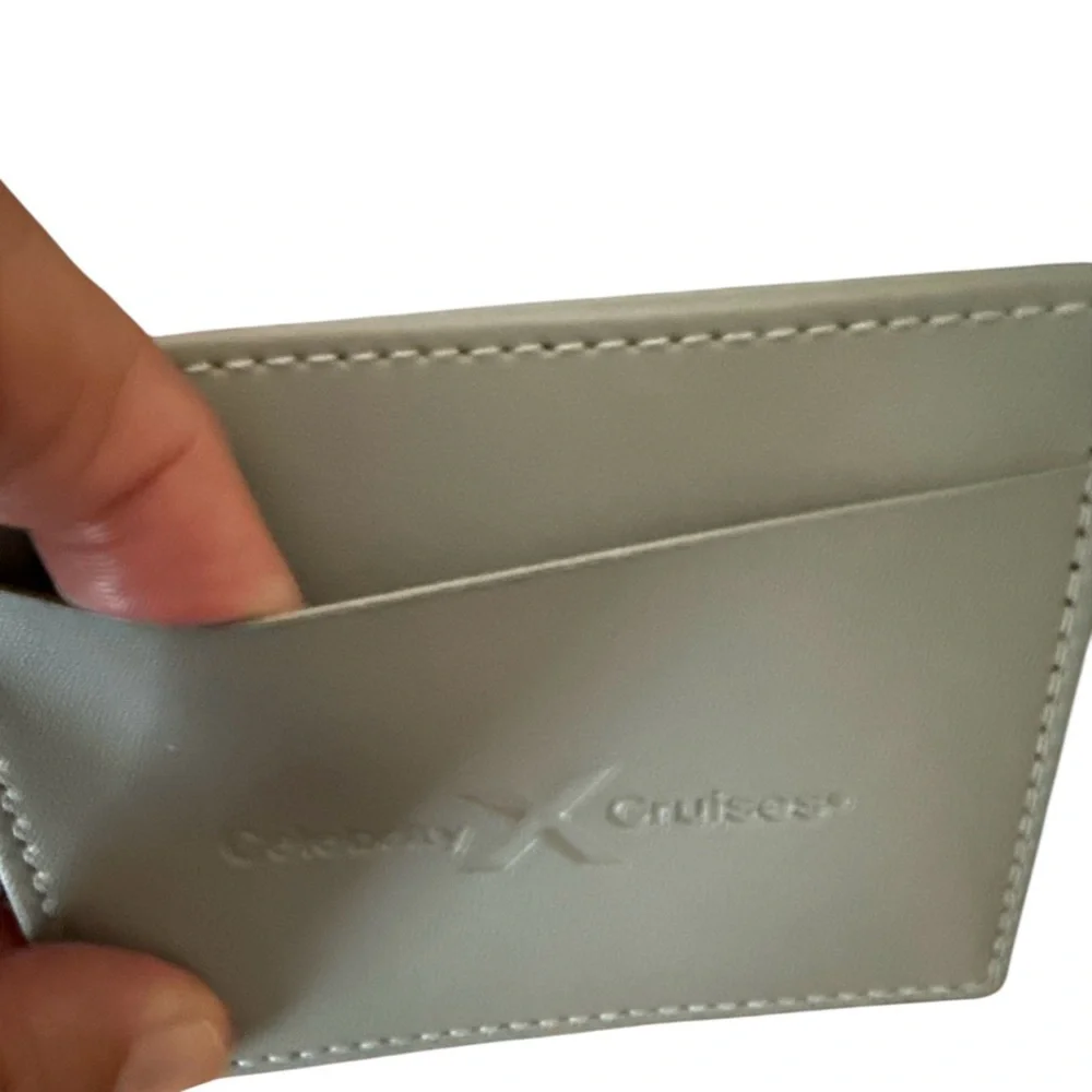 Celebrity Cruise Line Logo Credit Card ID Holder Leather Gray 4 X 3 NEW Souvenir